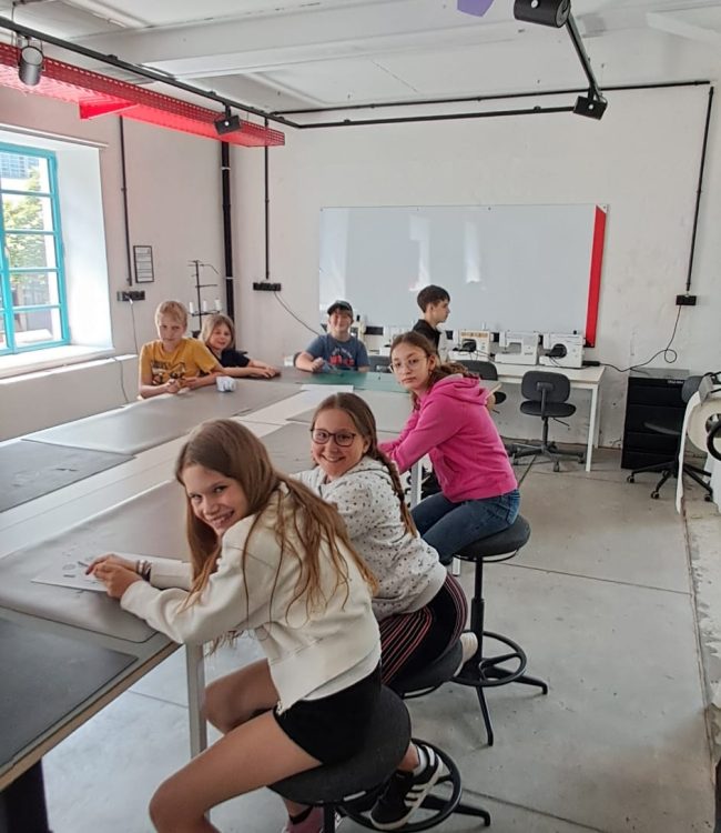 WhatsApp Image 2025-09-17 at 11.46.11 (1)