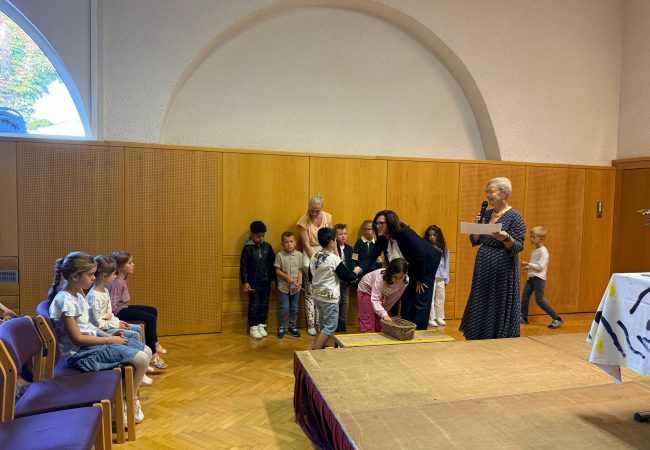 a60c1717-0f15-45ee-bbbd-cc6eaa1f7f2b